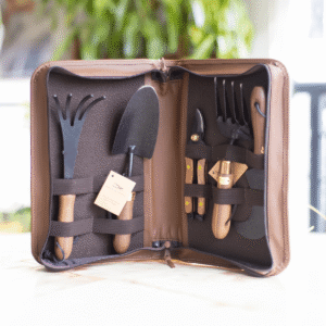 Kit Ferramentas p/ Jardinagem em Material Sintético Marrom